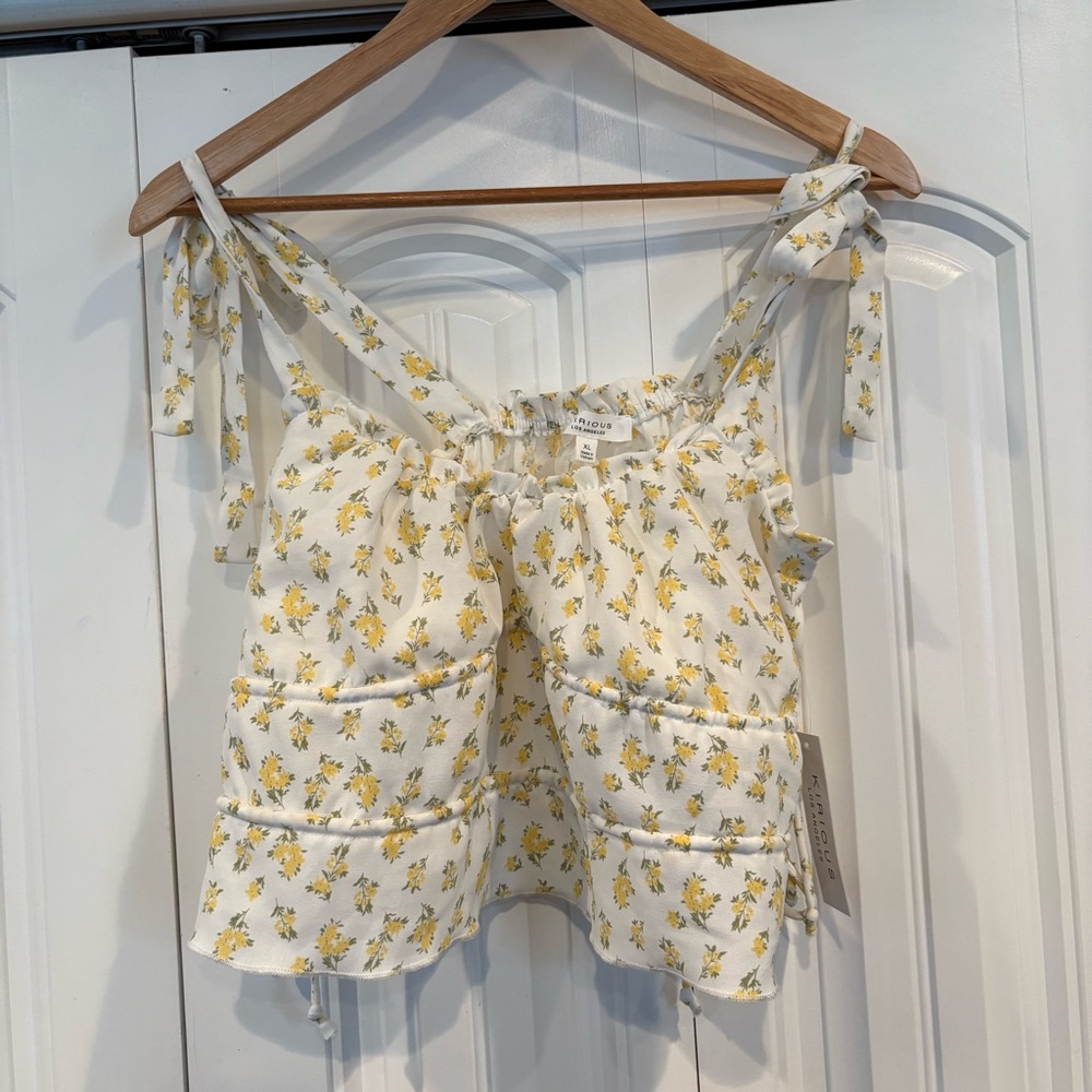 Kirious White And Yellow Floral Tank Top Size XL